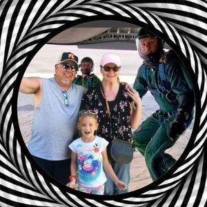 Meet your Posher, Joni